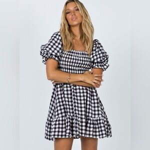 Size 4 Princess Polly Adelio Mini Dress Black / White